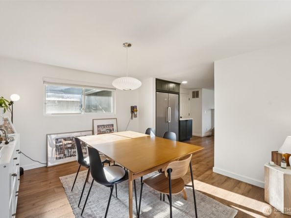 16602 126th Avenue SE, Renton WA 98058