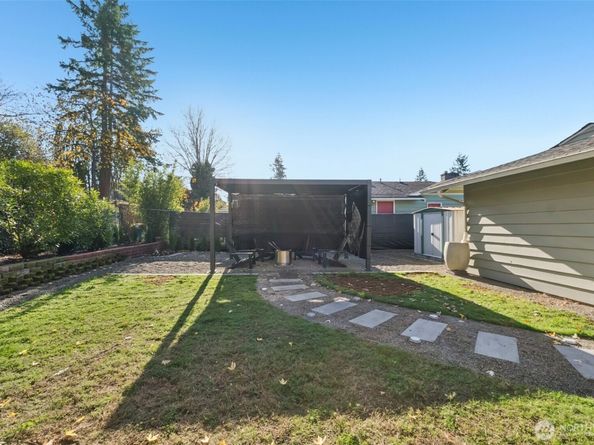 16602 126th Avenue SE, Renton WA 98058