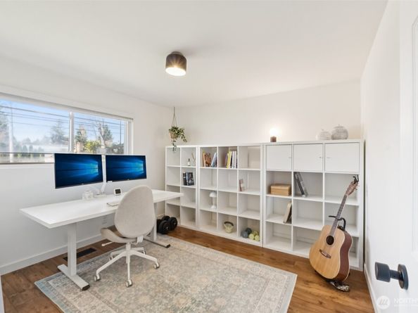 16602 126th Avenue SE, Renton WA 98058