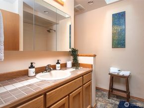 21028 36th Place W, Lynnwood WA 98036