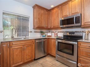 21028 36th Place W, Lynnwood WA 98036