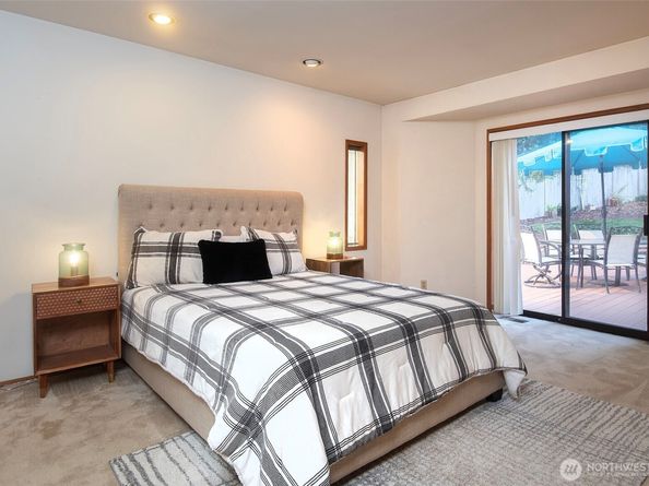 21028 36th Place W, Lynnwood WA 98036