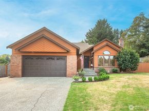 21028 36th Place W, Lynnwood WA 98036
