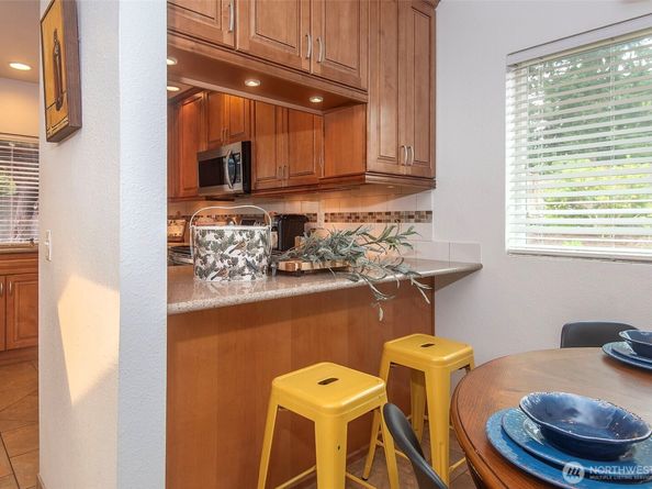 21028 36th Place W, Lynnwood WA 98036