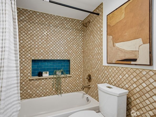 530 Melrose Avenue E 309, Seattle WA 98102