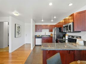 705 E Republican Street  403, Seattle WA 98102