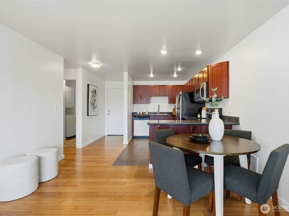 705 E Republican Street  403, Seattle WA 98102