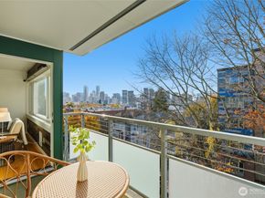 705 E Republican Street  403, Seattle WA 98102