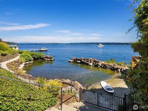 3038 E Laurelhurst Drive NE, Seattle WA 98105