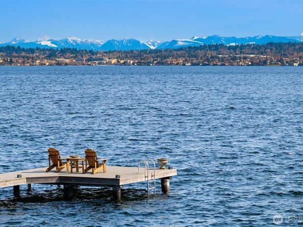 3038 E Laurelhurst Drive NE, Seattle WA 98105