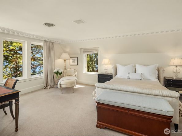 3038 E Laurelhurst Drive NE, Seattle WA 98105