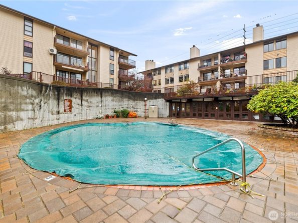 13229 Linden Avenue N B306, Seattle WA 98133