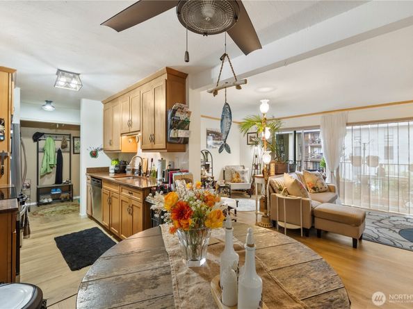 13229 Linden Avenue N B306, Seattle WA 98133