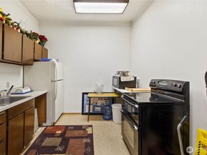 13229 Linden Avenue N B306, Seattle WA 98133