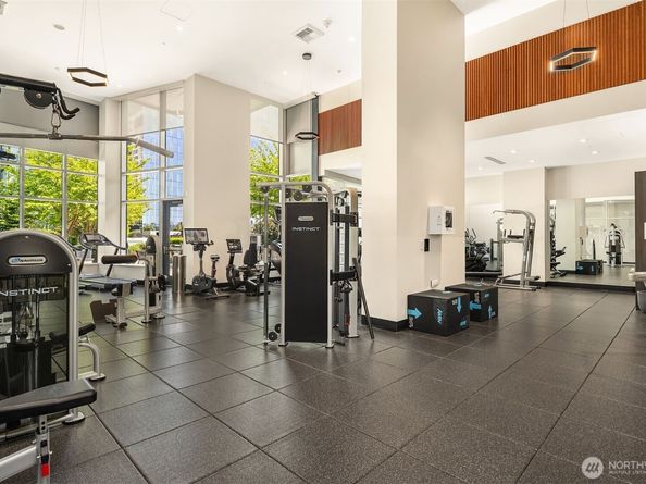 188 Bellevue Way NE 707, Bellevue WA 98004