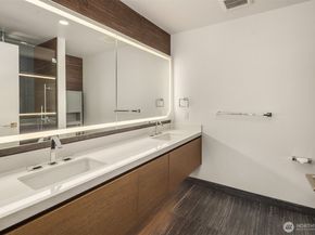 188 Bellevue Way NE 707, Bellevue WA 98004