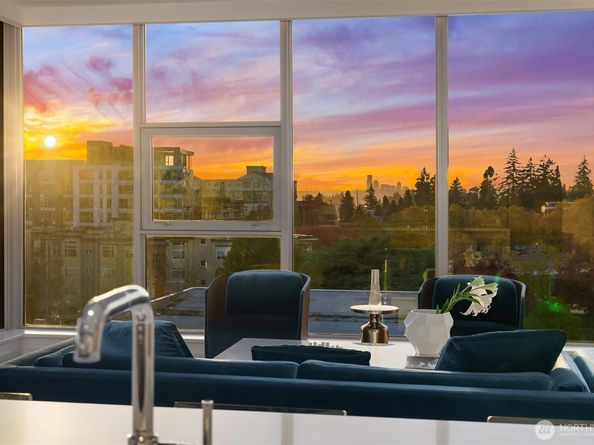 188 Bellevue Way NE 707, Bellevue WA 98004