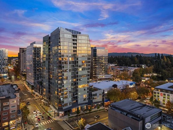 188 Bellevue Way NE 707, Bellevue WA 98004