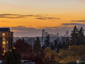 188 Bellevue Way NE 707, Bellevue WA 98004
