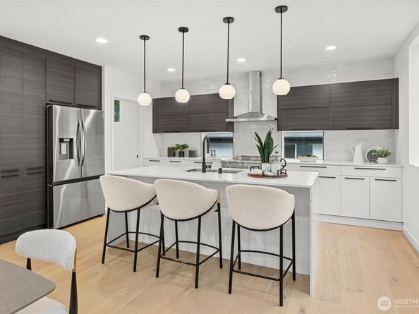 12011 36th Avenue NE, Seattle WA 98125