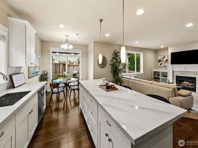 1528 211th Place NE, Sammamish WA 98074