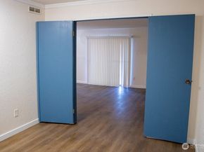 23411 102nd Avenue SE E107, Kent WA 98031