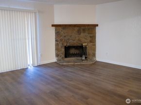 23411 102nd Avenue SE E107, Kent WA 98031