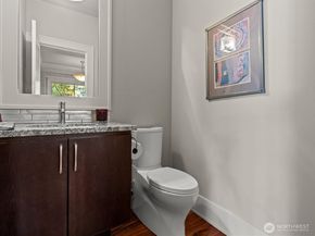 1727 Nile Avenue NE, Renton WA 98059