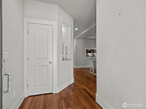 1727 Nile Avenue NE, Renton WA 98059