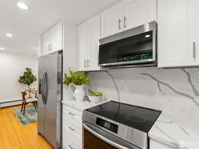 1218 101st Place NE, Bellevue WA 98004