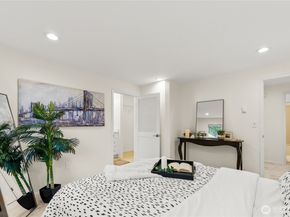 1218 101st Place NE, Bellevue WA 98004