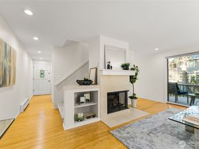 1218 101st Place NE, Bellevue WA 98004