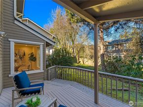 1218 101st Place NE, Bellevue WA 98004