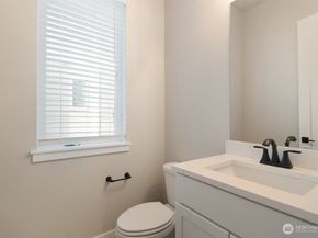 6611 S 128th Street, Seattle WA 98178