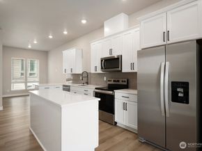 6611 S 128th Street, Seattle WA 98178