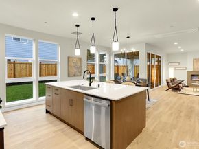 16624 63rd Avenue W, Lynnwood WA 98037