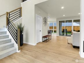 16624 63rd Avenue W, Lynnwood WA 98037