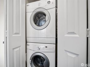 120 NW 39th Street 407, Seattle WA 98107