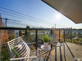 120 NW 39th Street 407, Seattle WA 98107