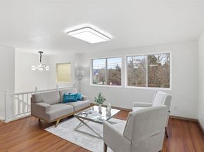 20527 132nd Avenue SE, Kent WA 98042