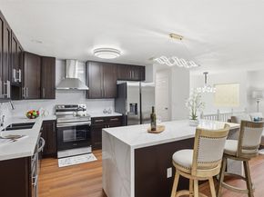 20527 132nd Avenue SE, Kent WA 98042