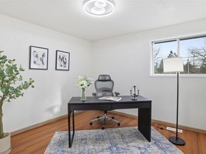 20527 132nd Avenue SE, Kent WA 98042