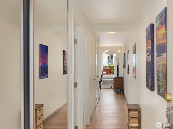 201 2nd Street S 103, Kirkland WA 98033