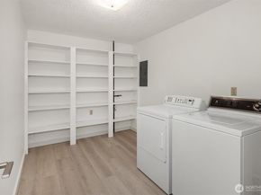 6910 150th Avenue NE, Redmond WA 98052