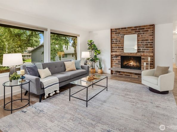 6910 150th Avenue NE, Redmond WA 98052