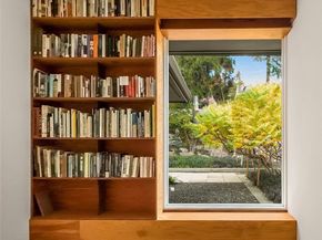 1207 26th Avenue E, Seattle WA 98112