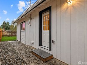 211 Taylor St, Snohomish WA 98290