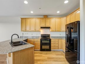 3501 Colby Avenue 311, Everett WA 98201