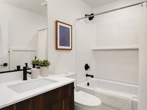 217 NE 75th Street, Seattle WA 98115