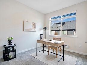 935 7th Avenue NE 17.3, Issaquah WA 98029